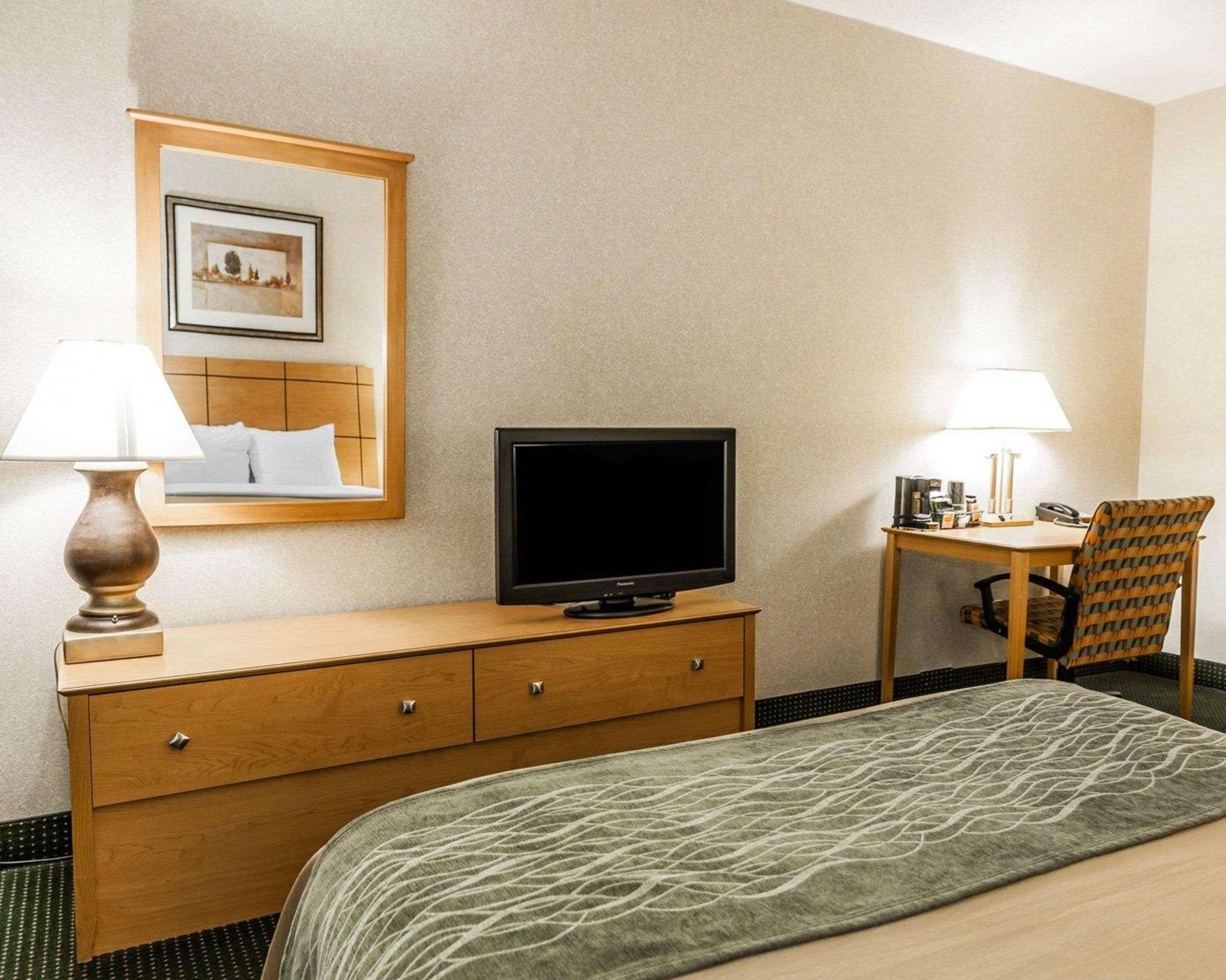 Comfort Inn Near Kokomo Speedway Bagian luar foto