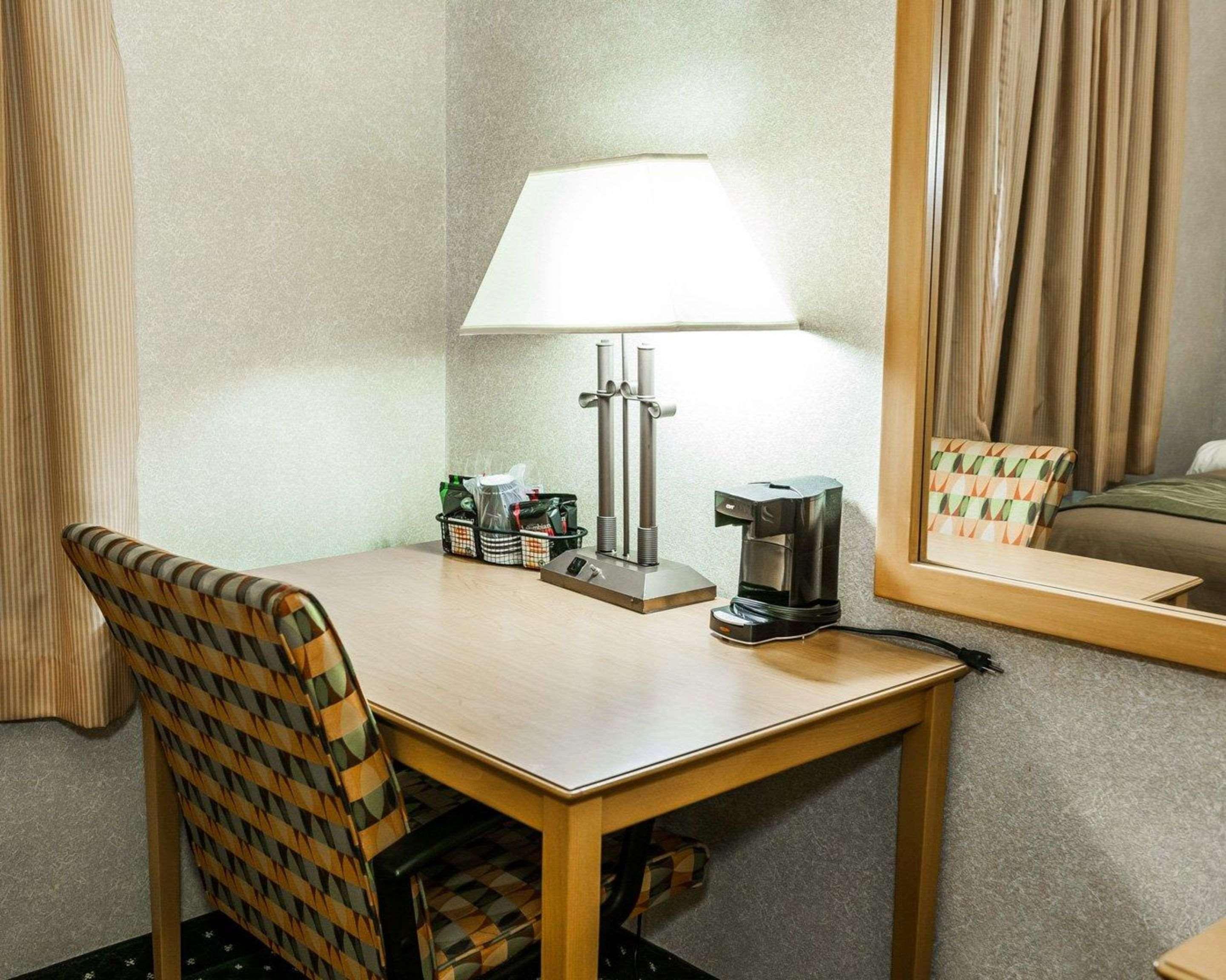 Comfort Inn Near Kokomo Speedway Bagian luar foto