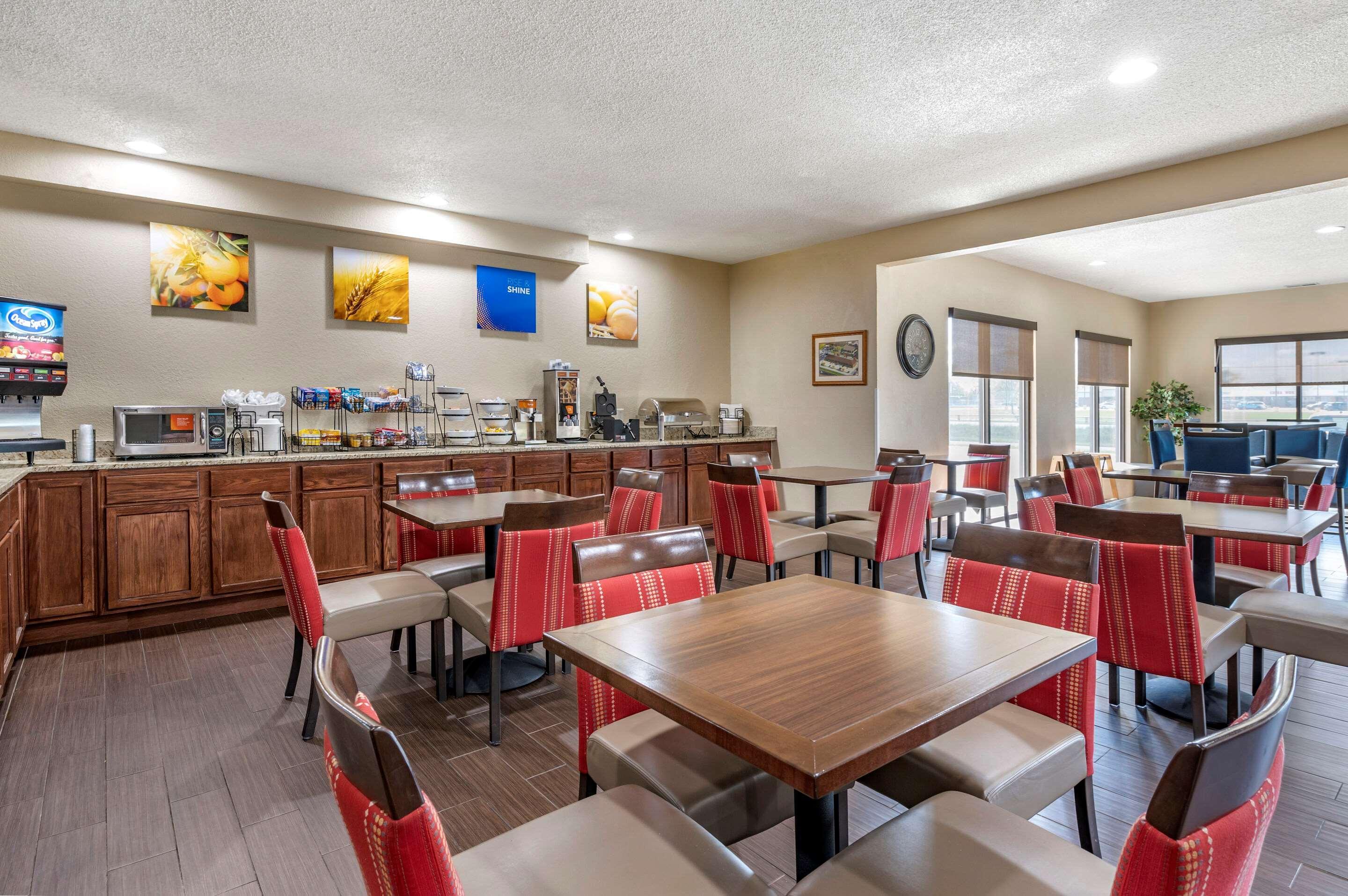 Comfort Inn Near Kokomo Speedway Bagian luar foto