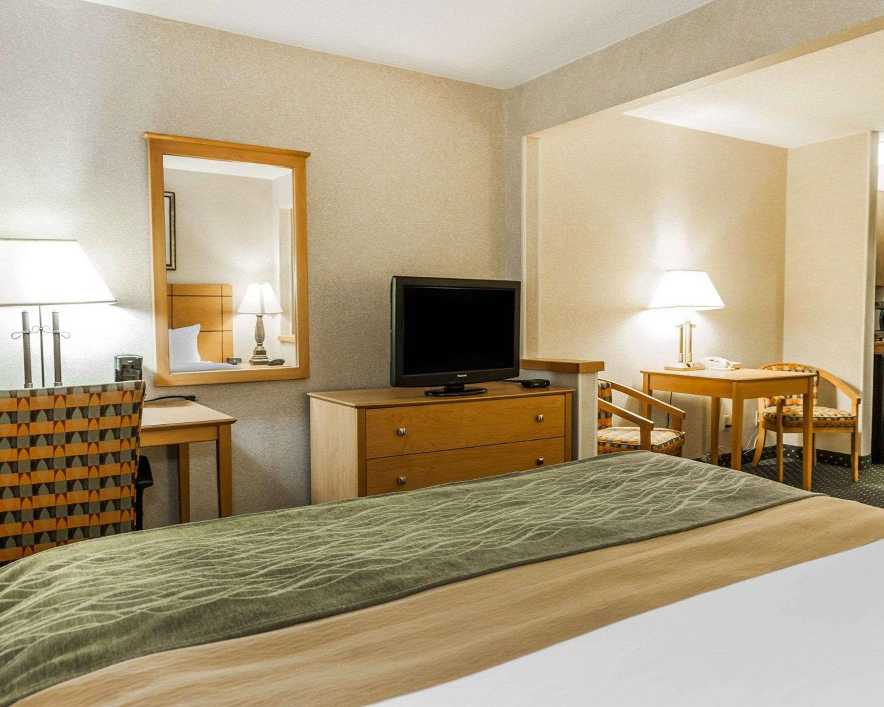 Comfort Inn Near Kokomo Speedway Bagian luar foto