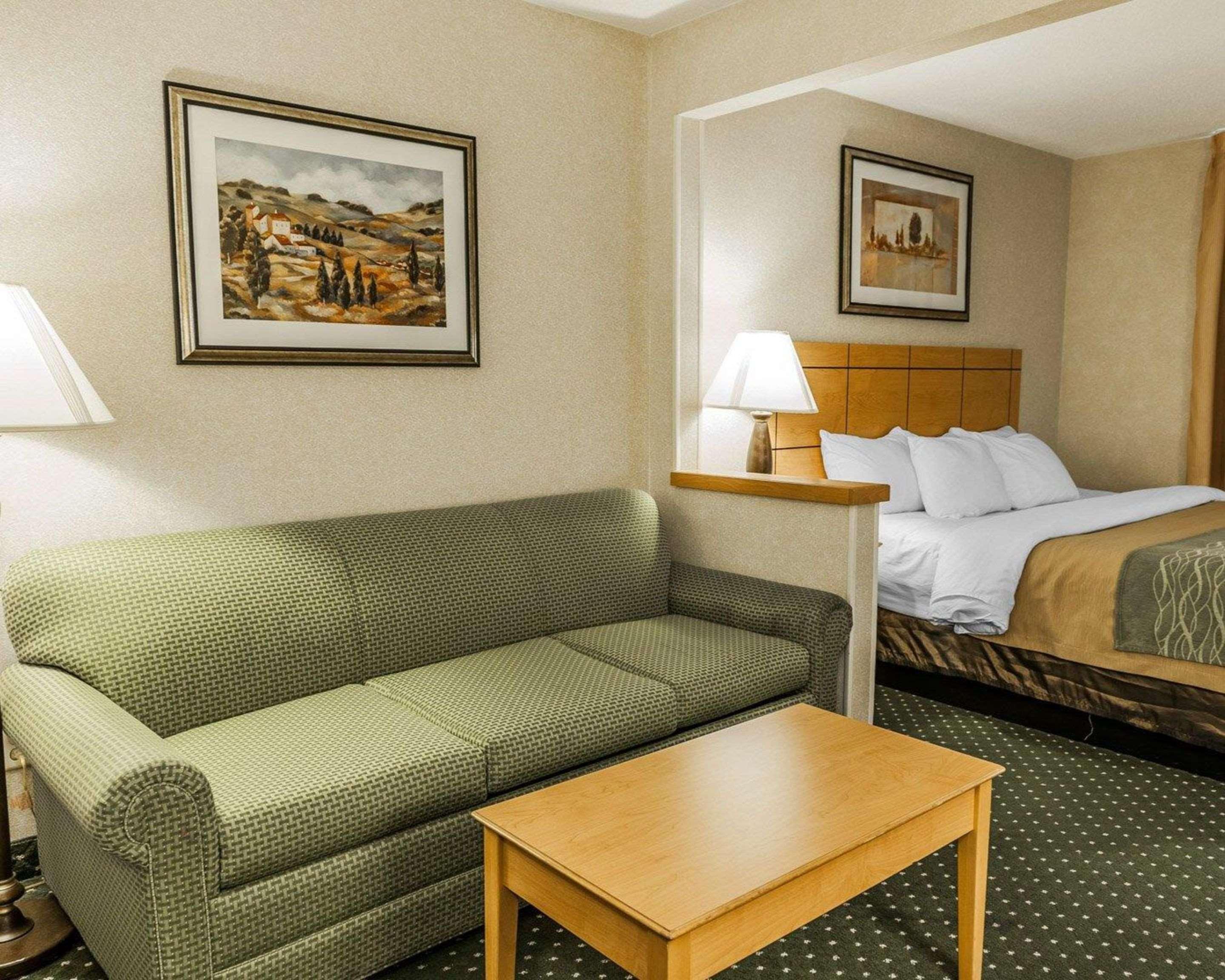 Comfort Inn Near Kokomo Speedway Bagian luar foto