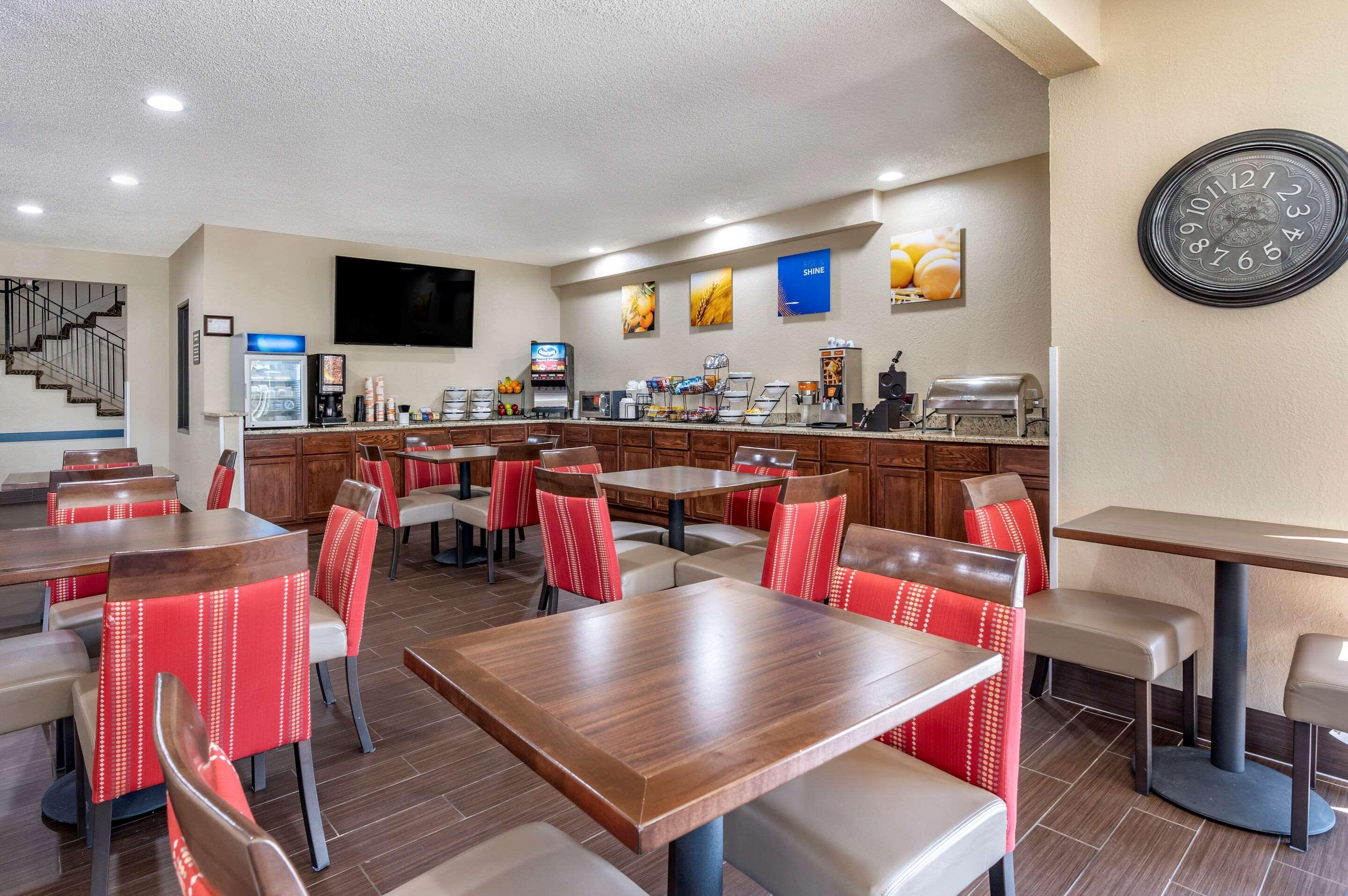 Comfort Inn Near Kokomo Speedway Bagian luar foto
